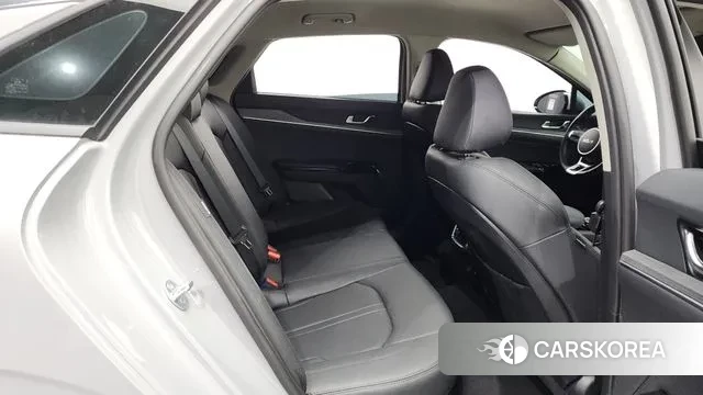 Kia The New K5 Hybrid 3rd generation 2024 Серебряный из Кореи, фото 3