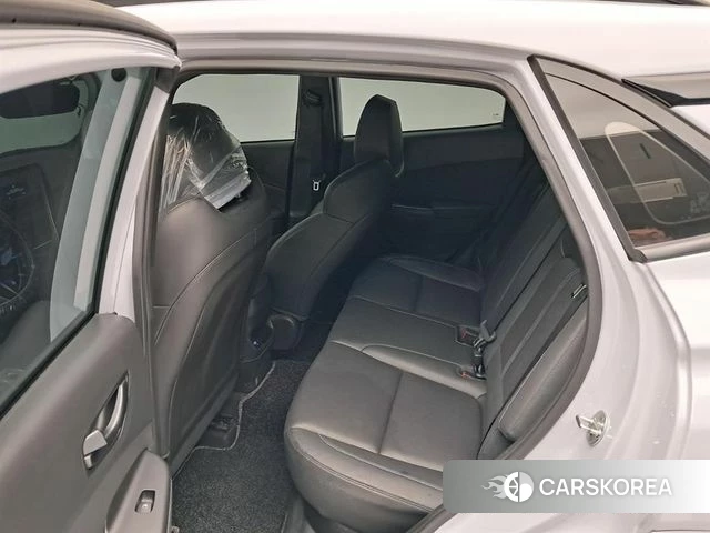 Hyundai The New Kona 2022 Светло-серебряный цвет из Кореи, фото 3