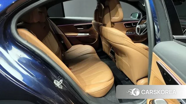 Mercedes-Benz E-Class W214 2024 Синий из Кореи, фото 3