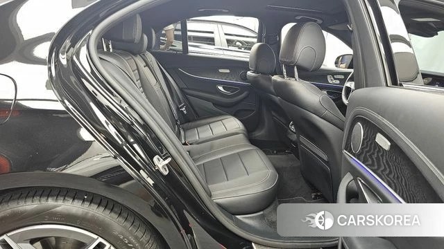 Mercedes-Benz E-Class W213 2023 Черный из Кореи, фото 3