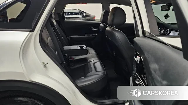 Kia Niro 2018 Белый из Кореи, фото 3