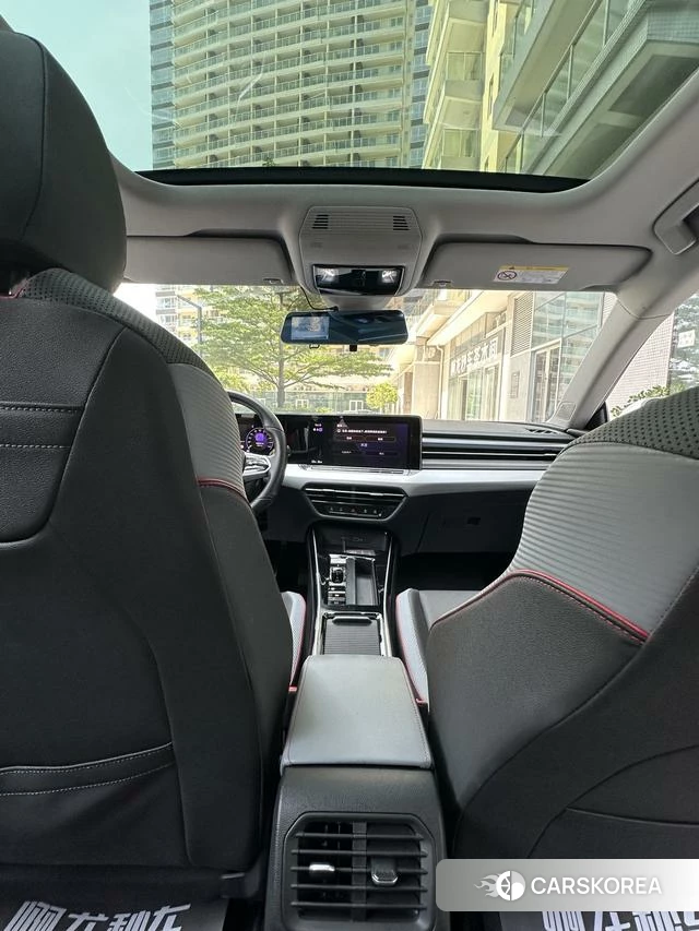 Volkswagen Lingdu 2023 Белый из Китая, фото 3