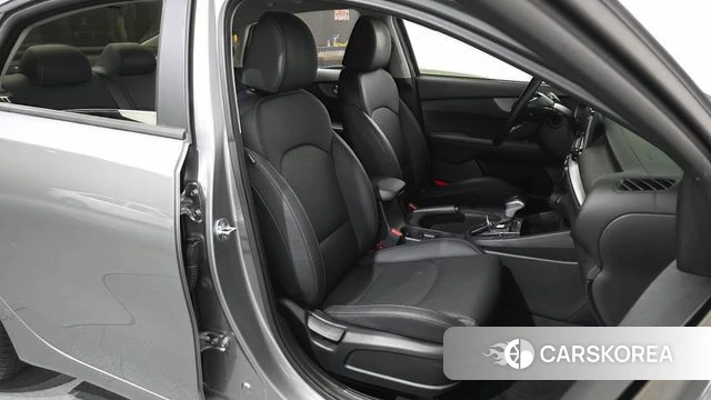 Kia Come New K3 2021 Серебристо-серый из Кореи, фото 3