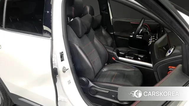 Mercedes-Benz GLA - Class H247 2022 Белый из Кореи, фото 3