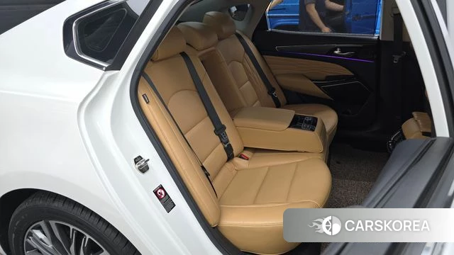 Kia K7 Premier Hybrid 2020 Белый из Кореи, фото 3