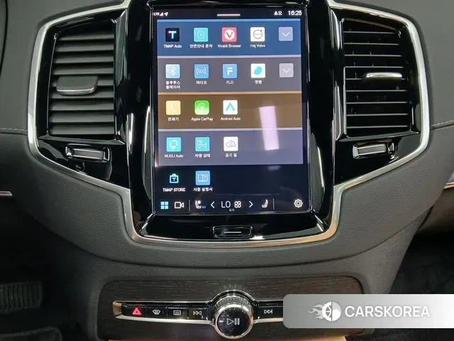 Volvo XC90 second Generation 2025 Белый из Кореи, фото 3