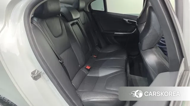 Volvo S60 2018 Белый из Кореи, фото 3