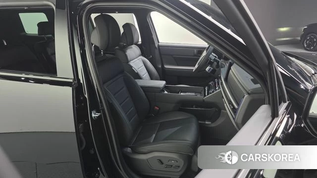 Hyundai Santa Fe (MX5) 2026 Черный из Кореи, фото 3