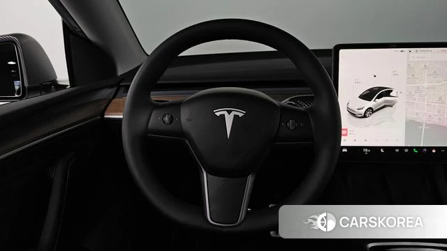 Tesla Model Y 2023 Белый из Кореи, фото 3