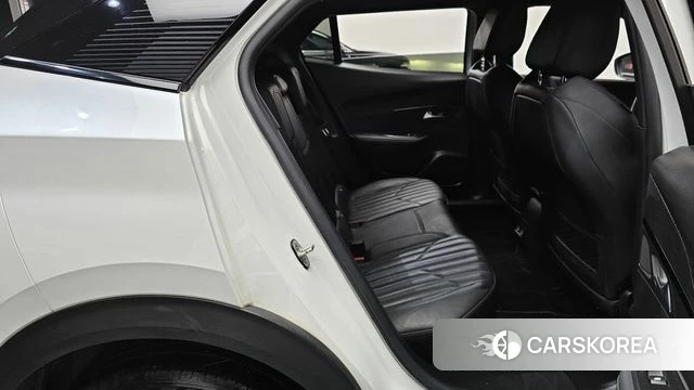 Peugeot 2008 Second generation 2020 Белый из Кореи, фото 3