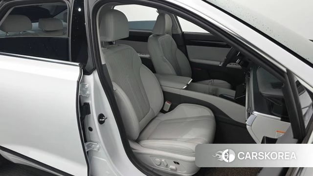 Hyundai Grandeur Hybrid (GN7) 2025 Белый из Кореи, фото 3