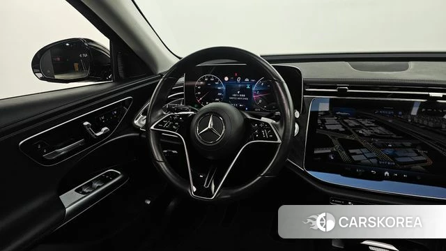 Mercedes-Benz E-Class W214 2024 Черный из Кореи, фото 3