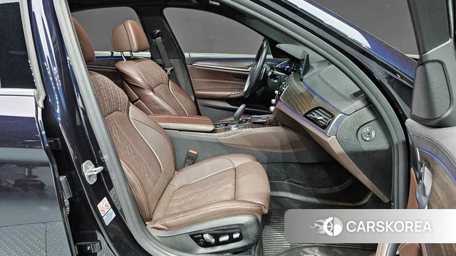 BMW 5 Series (G30) 2018 Синий из Кореи, фото 3
