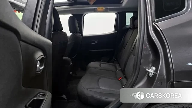 Jeep Renegade 2021 Серый из Кореи, фото 3