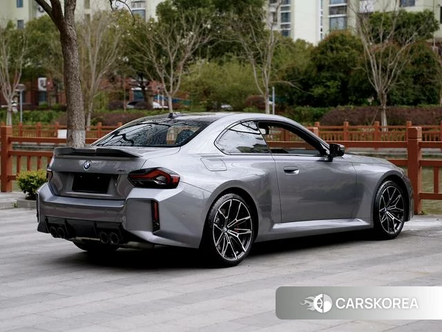 BMW M2 2026 Серебристо-серый из Китая, фото 3