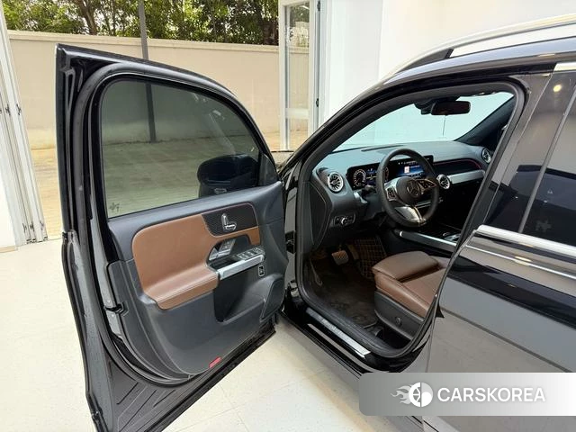 Mercedes-Benz GLB 2024 Черный из Китая, фото 3