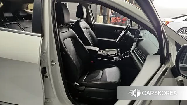 Kia Sportage 5th Generation 2021 Белый из Кореи, фото 3