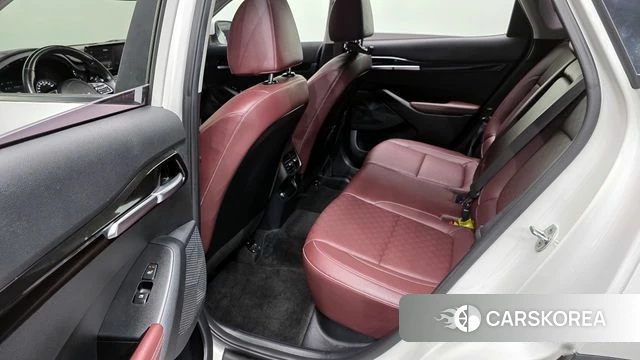 Kia Seltos 2022 Белый из Кореи, фото 3