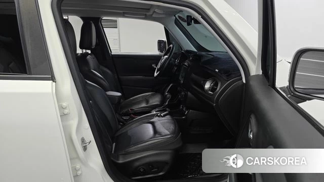 Jeep Renegade 2018 Белый из Кореи, фото 3