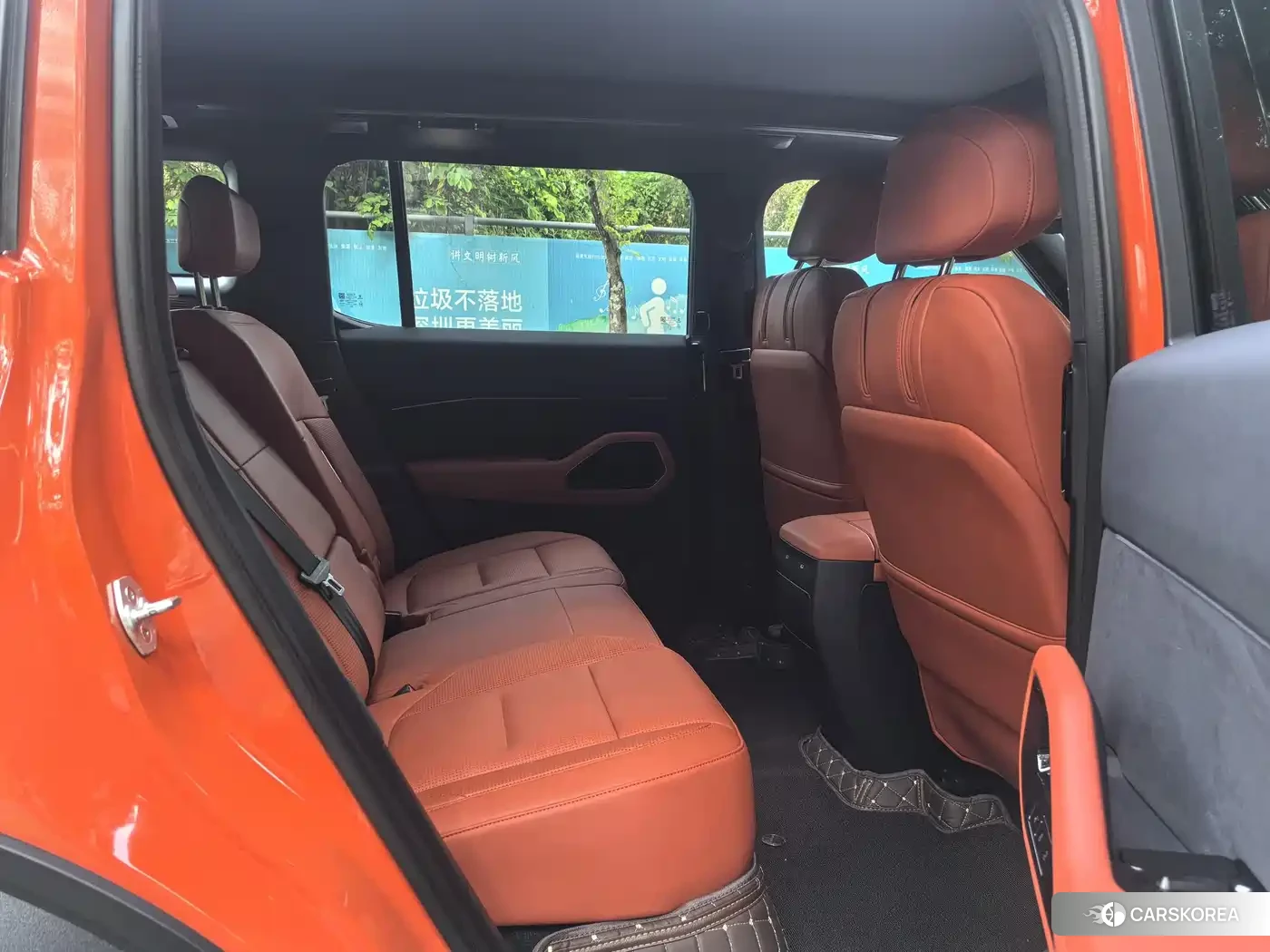 Ford Bronco 2025 Yellow/orange из Китая, фото 3