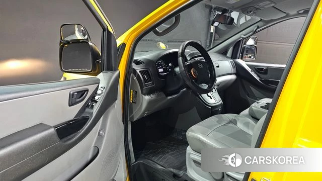 Hyundai The New Grand Starex 2018 Желтый из Кореи, фото 3