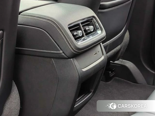Cadillac XT5 2025 Черный из Китая, фото 3