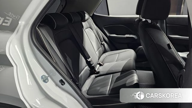 Hyundai Venue 2025 Белый из Кореи, фото 3