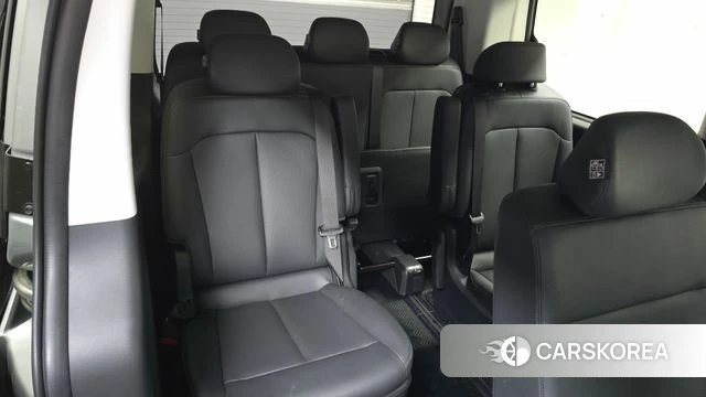 Hyundai Staria 2024 Серебряный из Кореи, фото 3