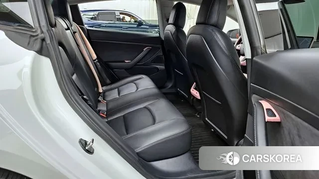 Tesla Model 3 2021 Белый из Кореи, фото 3