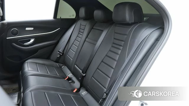Mercedes-Benz E-Class W213 2021 Белый из Кореи, фото 3