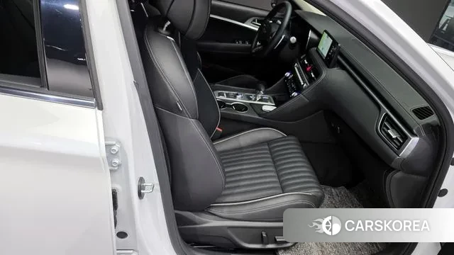 Genesis The New G70 2023 Белый из Кореи, фото 3