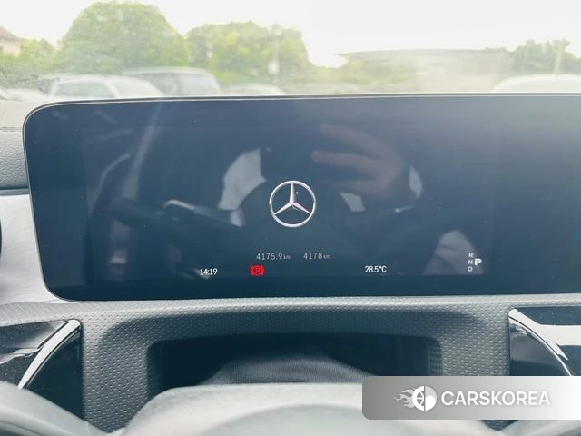 Mercedes-Benz Class A AMG 2025 Серебристо-серый из Китая, фото 3