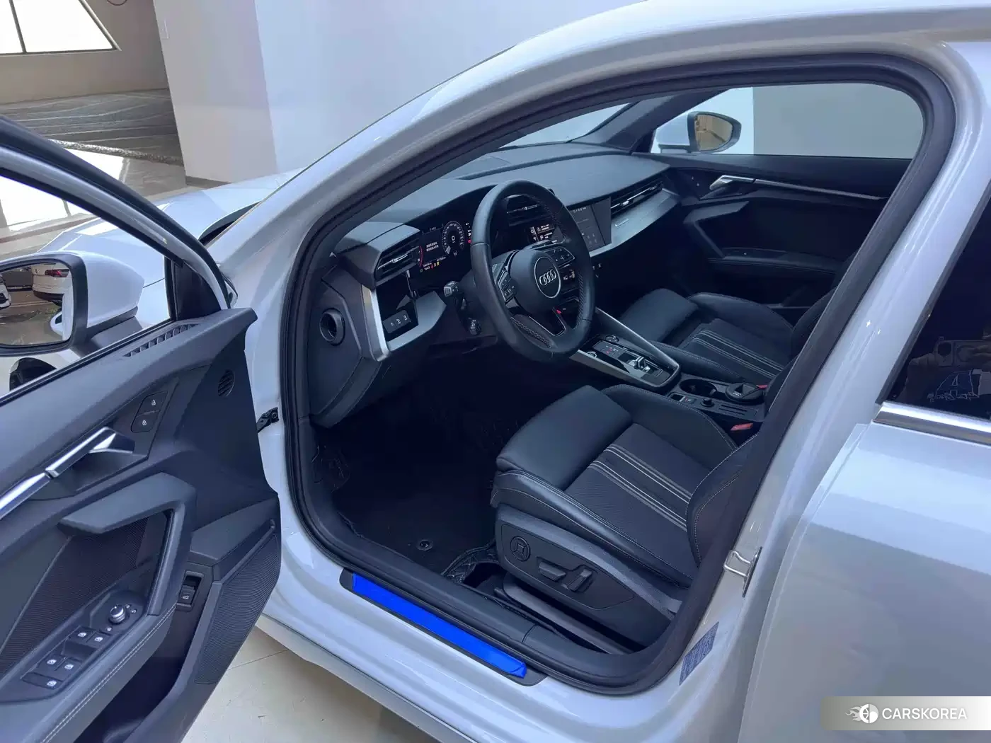 Audi A3 2023 Белый из Китая, фото 4