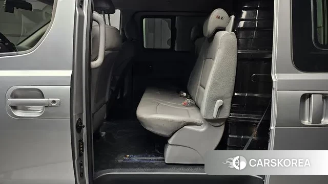 Hyundai The New Grand Starex 2020 Серебристо-серый из Кореи, фото 3