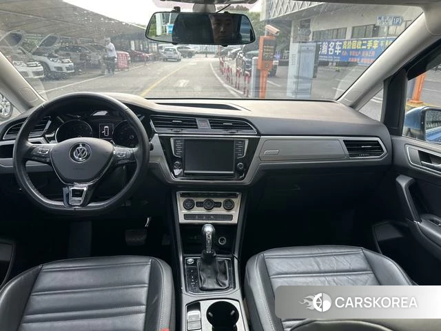 Volkswagen Touran L 2019 Синий из Китая, фото 3