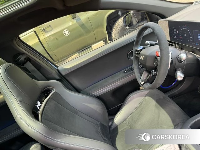 Hyundai Ionic 5 2025 Небесно-голубой из Кореи, фото 3