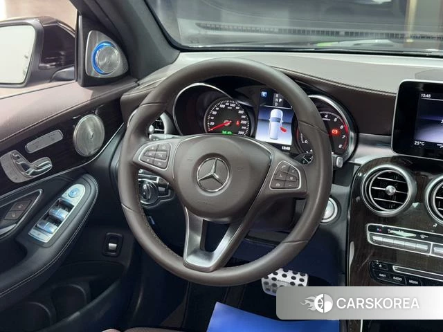 Mercedes-Benz GLC 2019 Коричневый из Китая, фото 3