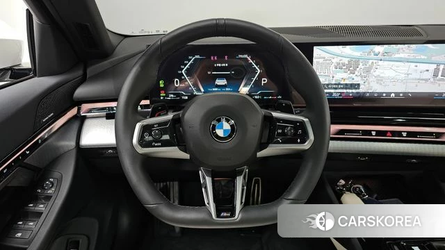 BMW 5 Series (G60) 2025 Белый из Кореи, фото 3