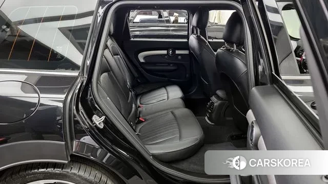 Mini Cooper S Clubman 2023 Черный из Кореи, фото 3