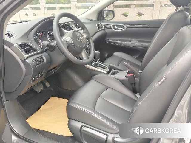 Nissan Xuan Yi 2023 Темно-серый из Китая, фото 3