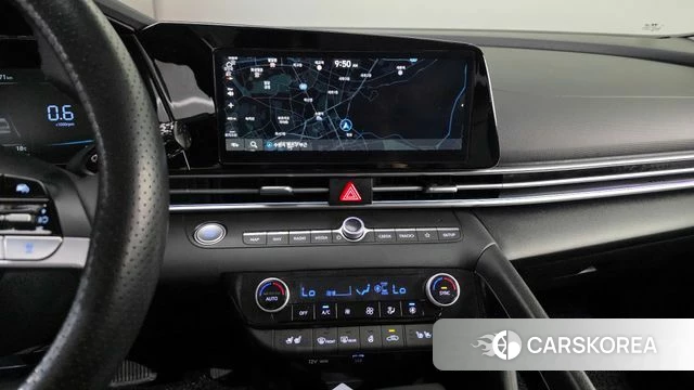 Hyundai The New Avante (CN7) 2023 Белый из Кореи, фото 3