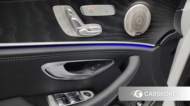 Mercedes-Benz E-Class W213 2023 Белый из Кореи, фото 3