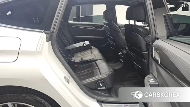 BMW 6 Series GT (G32) 2023 Белый из Кореи, фото 3