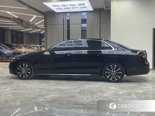 Mercedes-Benz E-class PHEV 2022 Черный из Китая, фото 3