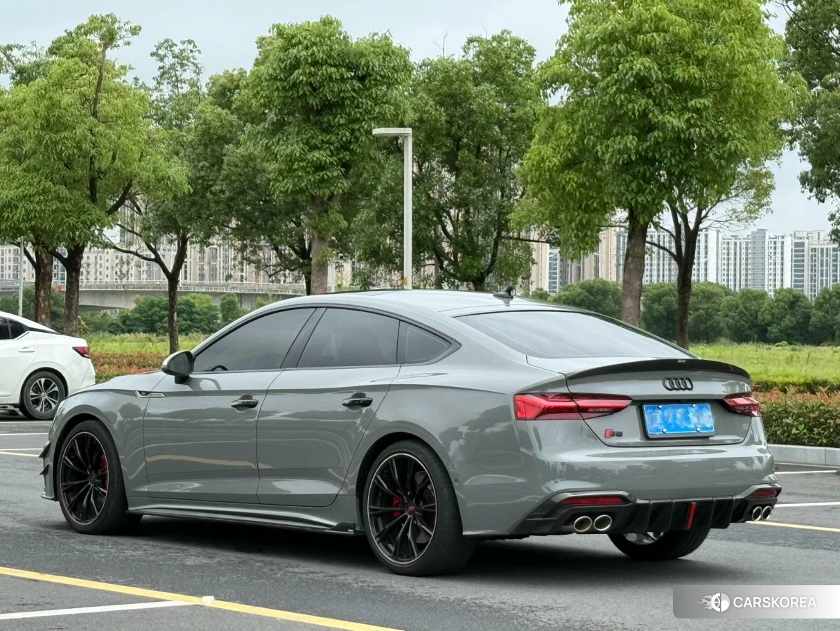 Audi S5 2020 Серебристо-серый из Китая, фото 3