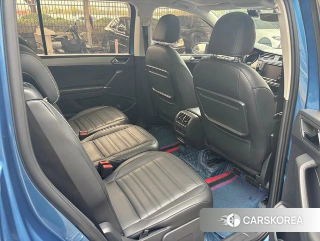 Volkswagen Touran L 2018 Синий из Китая, фото 3