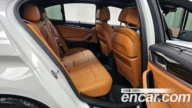 BMW 5 Series (G30) 2022 Белый из Кореи, фото 3