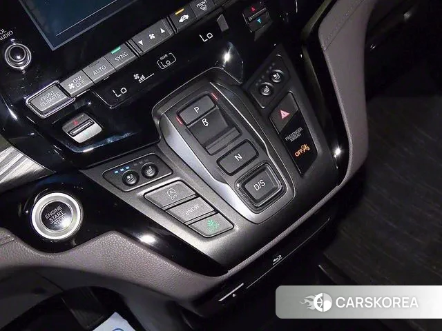 Honda Odyssey 2023 Белый из Кореи, фото 3