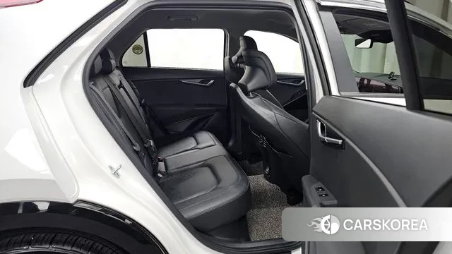 Kia Di Ol Nu Niro 2022 Белый из Кореи, фото 3