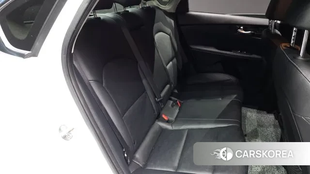 Kia The New K3 2nd generation 2021 Белый из Кореи, фото 3